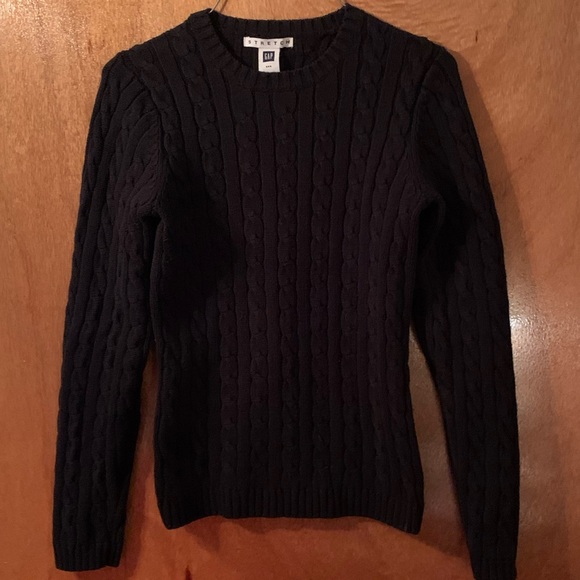 GAP “stretch” woman’s sweater. - Picture 2 of 5